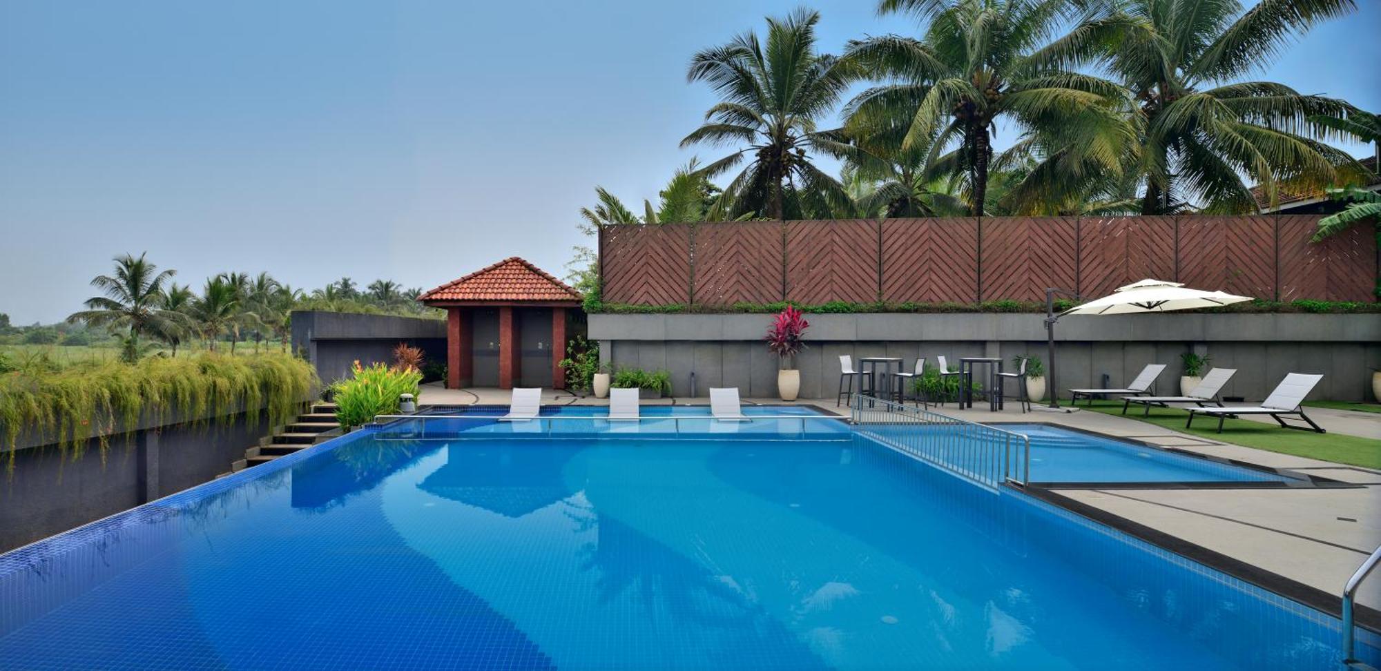 Citadines Arpora Nagoa Goa Hotel Exterior photo